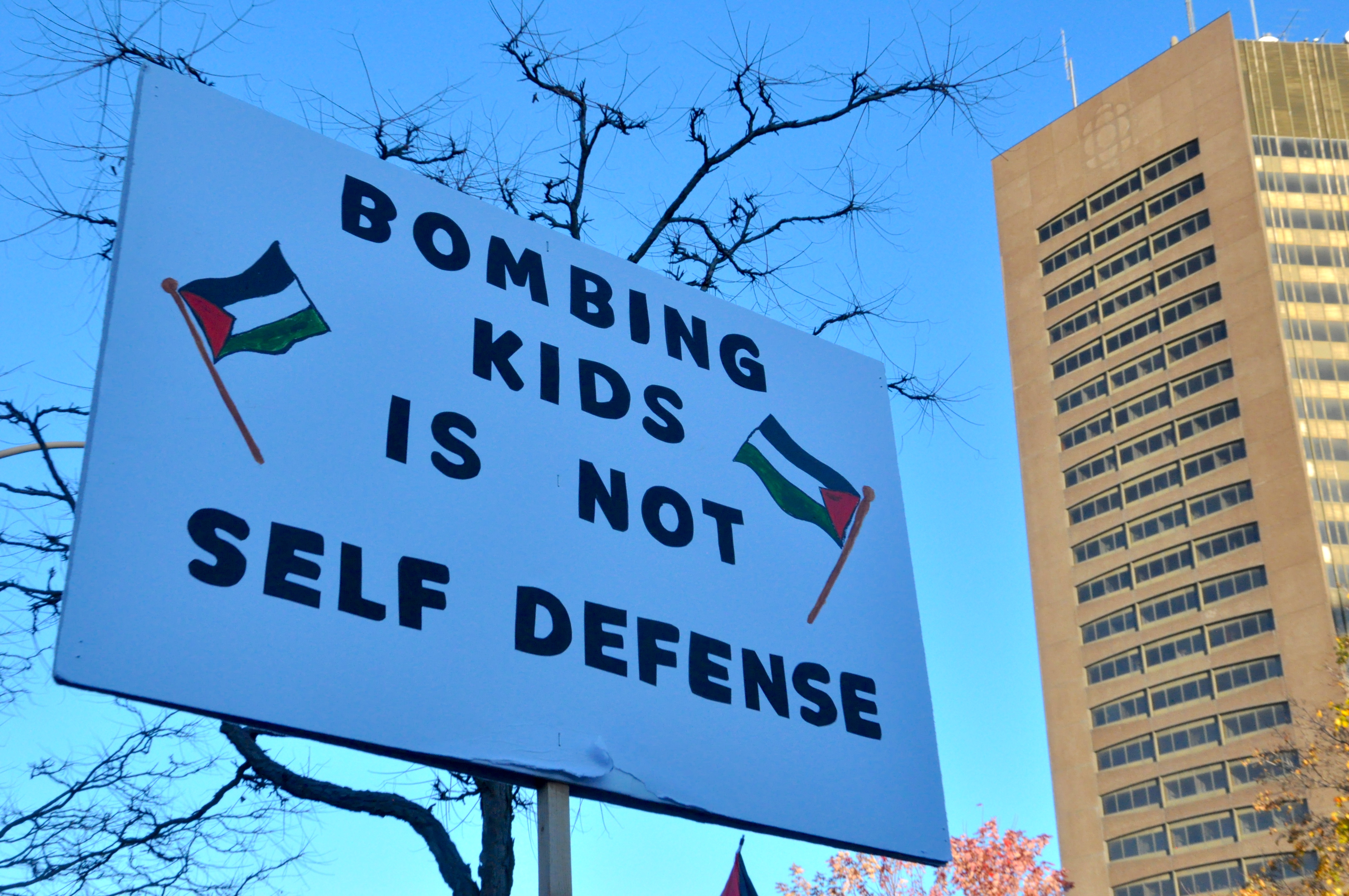 March in solidarity with the Palestinian people in Montreal on November 4, 2023. Photo: Jahanzeb Hussain.