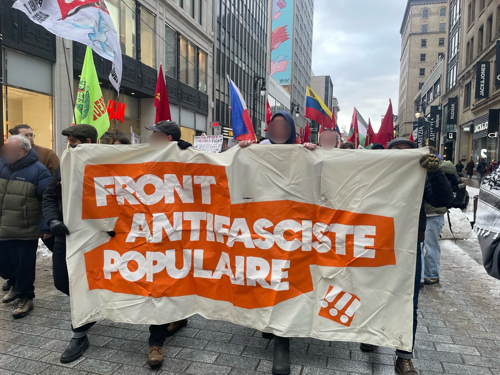 The Front Populaire Antifasciste condemns the US imperialist invasion and the violations of Venezuela’s territorial sovereignty.