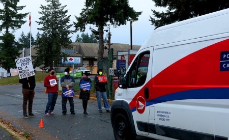 Picket in solidarity with postal workers at the Glanford Postal Depot in Victoria BC.